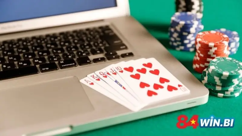 Giải mã sức hút của game bài Poker